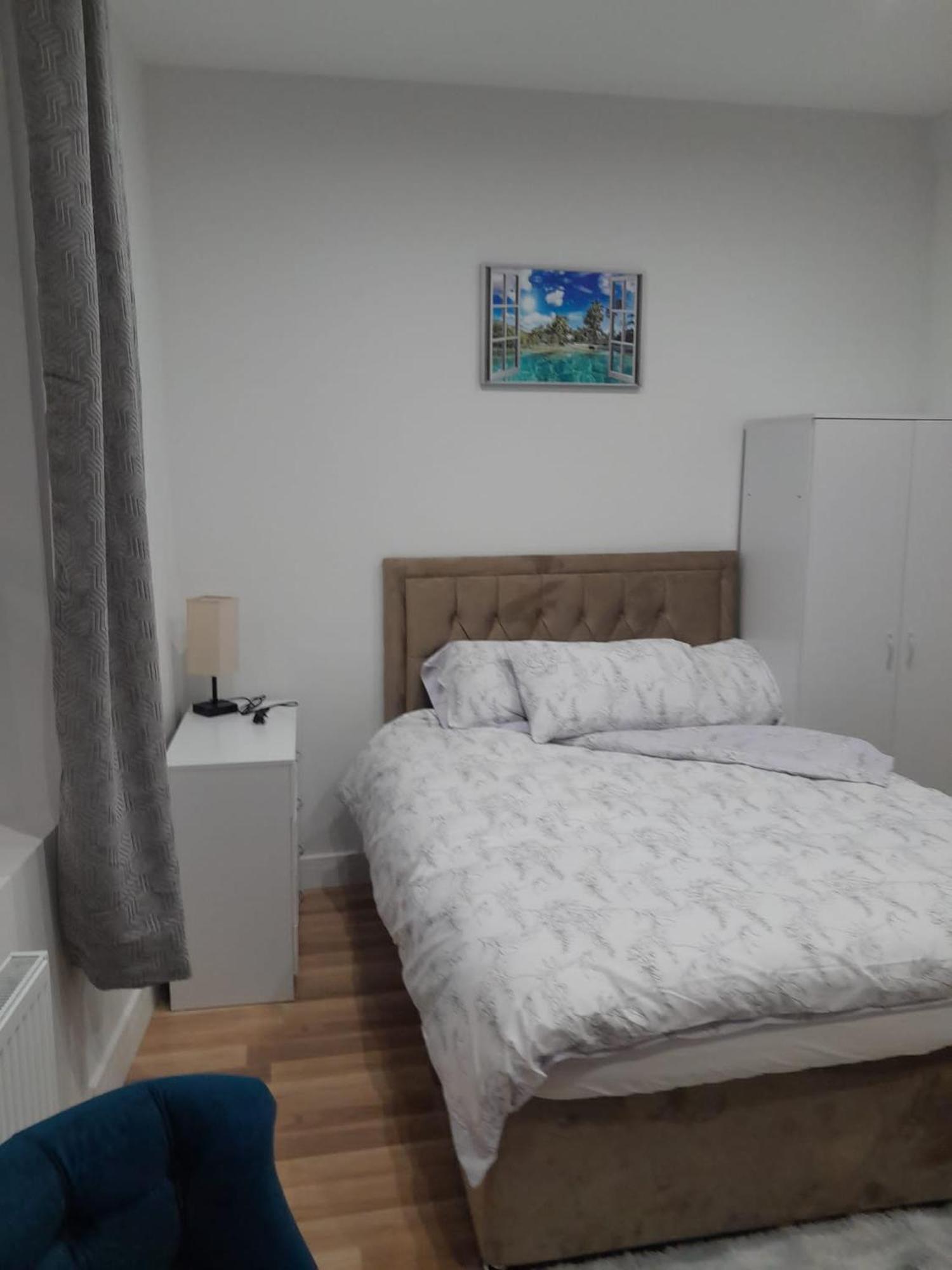 The Grande Residence - Close To Central London & Next To Northfield Tube Station Hanwell Exteriör bild